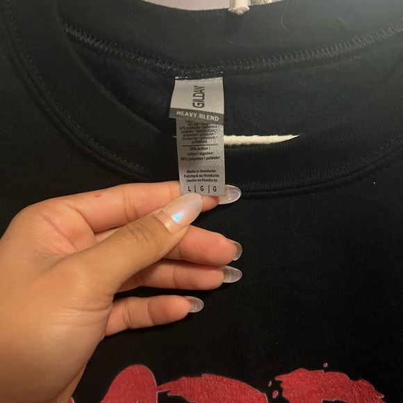 halloween scream queen sweatshirt - Picture 3 of 3